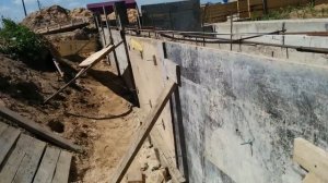 Опалубка и армирование. Связка старого и нового фундаментов.
