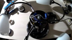 Нарушен дизайн трех рожковой люстры.Repair of three carob chandeliers. Guru from the USSR (1).mp4