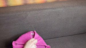 Используйте крышку от кастрюли, чтобы почистить диван и ковёр ? Гениальный способ чистки!
