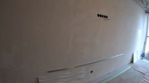 Монтаж гипсовых 3 D панелей.