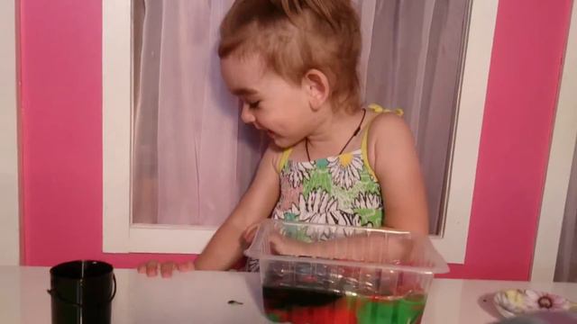 Разноцветная слизь Ищем свинку пеппу в разноцветной слизи смотреть онлайн