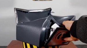 100-тонный гидравлический пресс vs сейф