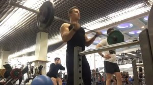 Подъем штанги на бицепс с читингом, 45 кг