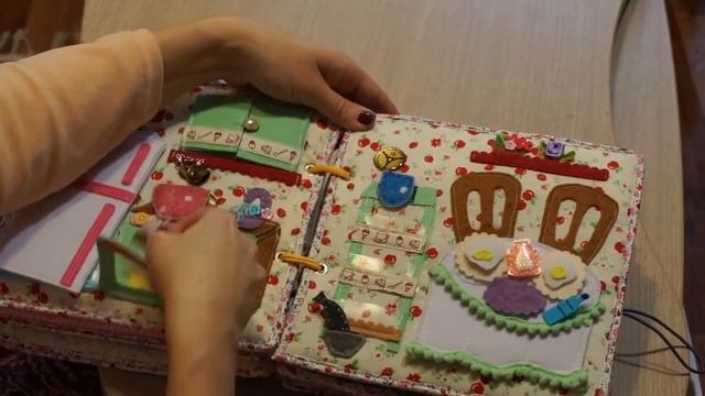 Книжка-домик из фетра