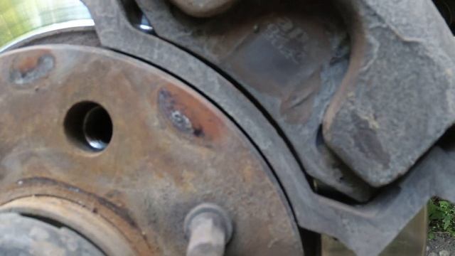 Как заклеить колесо своими руками. Ремонт шины колеса. смотреть онлайн