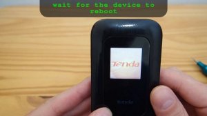 Tenda 4G185 mobile 4G router Wi-Fi • Factory reset