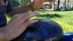 Виртуозная игра на глюкофоне