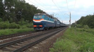 Электровоз ЧС7-018 с поездом № 75 Москва - Брест