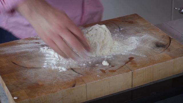 Вкуснейшие СЫРНИКИ на манке (не разваливаются!) - рецепт шеф повара Ильи Лазерсона