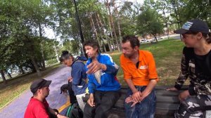 Странные Истории | Жизнь на Улице | Семья Бомжей | Провел Один день среди бомжей | День Бомжа