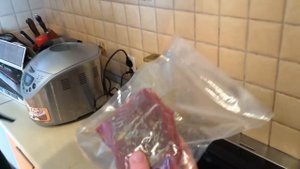 Применение вакууматора дома. Зачем и как.