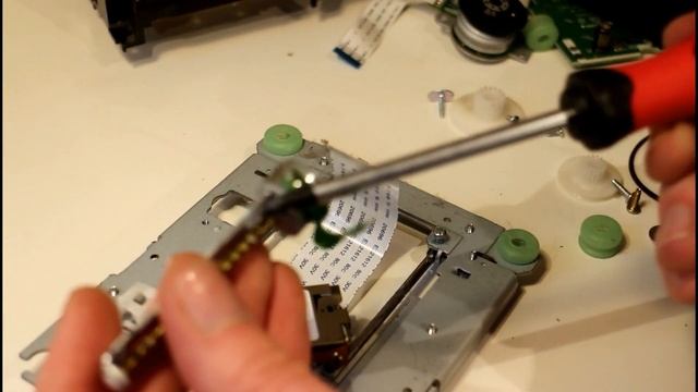 Salvaging useful parts - Old DVD RW disk drive смотреть онлайн