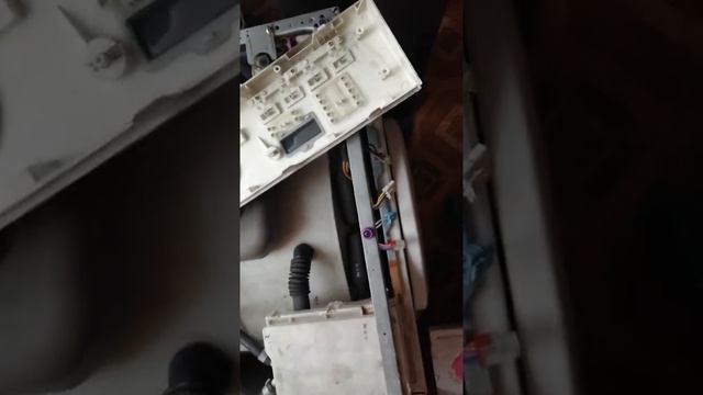 стиральная машина не включается !всё это  плохо! смотреть онлайн