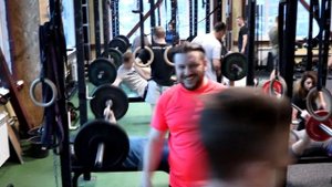 Порвали натяжной потолок!?