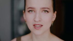 Эдуард Асадов Подруги читает Маша Матвейчук, музыка Ави Аветисян