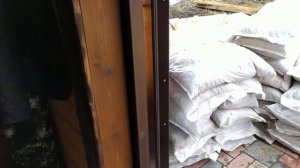 Сырость, полы по лагам на ленточном фундаменте , недостаточно продухов