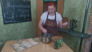 Консервированные огурцы с мёдом и карри в банках, рецепт на зиму