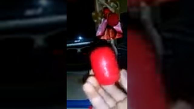 Распаковка киндера:Сказка на ладошке.