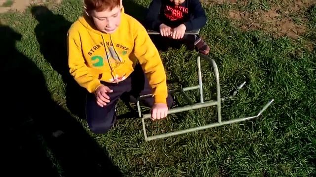 Санки из стула смотреть онлайн