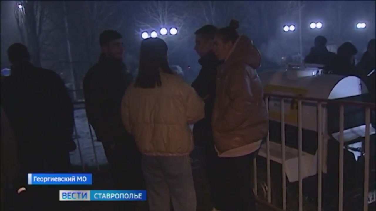 Многие верующие сегодня окунулись в проруби: как это было