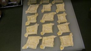 Слойки из слоёного теста с КИВИ и Зефиром