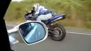 Yamaha R1 стант на бешеной скорости!