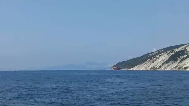 СУХОГРУЗ " Рио " ПОПАЛ НА МЕЛЬ,ЭКСКУРСИЯ смотреть онлайн