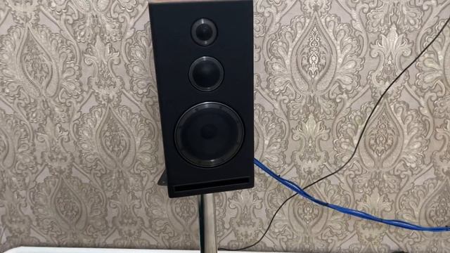 Brax matrix - 3 way speaker. Fink