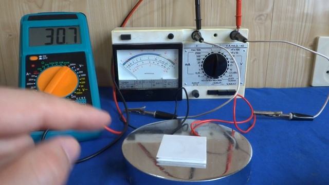 ЭЛЕМЕНТ ПЕЛЬТЬЕ     Что это такое и как он работает