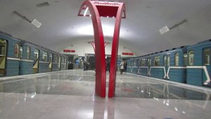 Станция метро Алма-Атинская. 2 часа после открытия // 24 декабря 2012 год