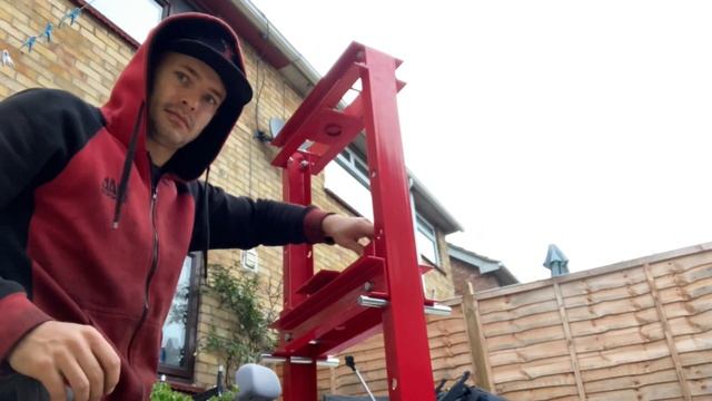 Deaf Garage 24. 12 ton hydraulic press and 10 Ton Porta Power Hydraulic Jack. смотреть онлайн