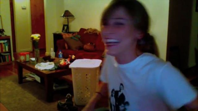2 Girls 1 Cup BEST REACTION EVER!!!