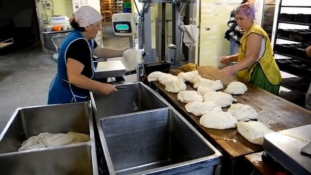 Как выпекают бузовский хлеб смотреть онлайн