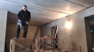Крепление гофры к потолку