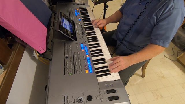 Mystic Women - Original played by Joe Schumacher смотреть онлайн