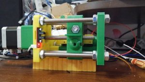 Экструдер с выбором и обрезкой пластика (Bowden extruder with filament selection and trimming)