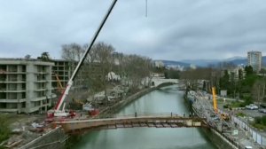 В Сочи завершили еще один этап строительства моста "Волшебный лист"