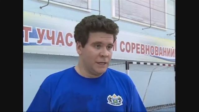 Тюменские артисты сошлись на футбольном поле смотреть онлайн