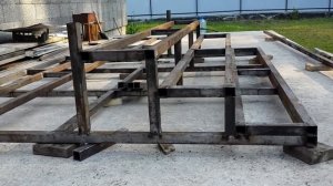 Большая лестница для веранды. Изготовление каркаса лестницы для веранды из профильной трубы 40х40