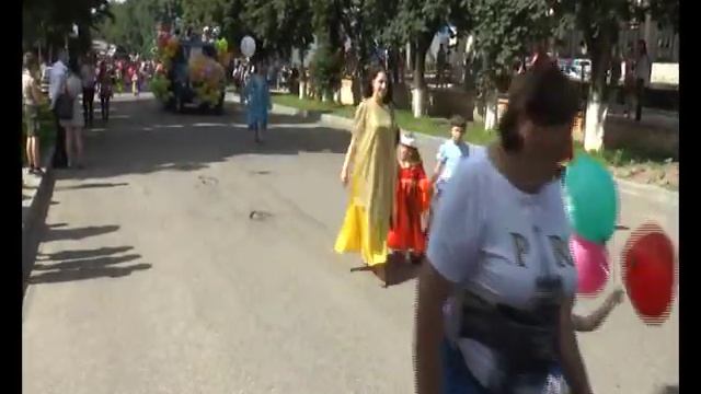 ТЮЗ ст.Тбилисской, карнавальное шествие детей (ТРК"Метроном-3") смотреть онлайн