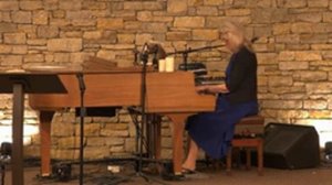 Mar 7, 2021 - "Before the Throne /O Sacred Head" Piano Medley -Communion - Janice Taussig