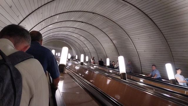 Московское метро: обзор станции Таганская Кольцевая, Таганская Калининская, Таганская фиолетовая.
