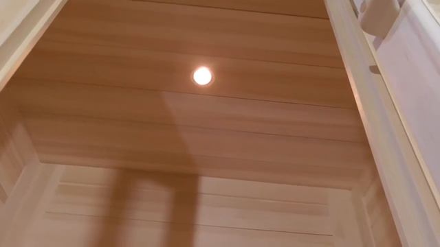 Видеообзор кедровой ик-сауны (2ПрКер Фефелов) смотреть онлайн