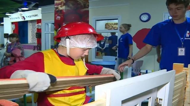 Каникулы в КидСпейс смотреть онлайн