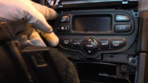 Removing Temperature Control - A/C PANEL - Peugeot 307