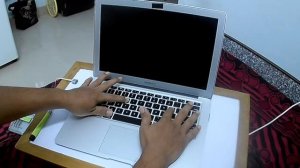 How to reset PRAM on Macbook ( macbook air 2018 )