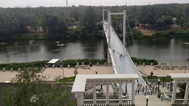 Пешеходный мост Европа-Азия через Урал смотреть онлайн