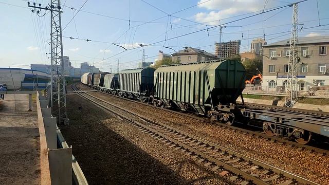 Пассажирский поезд "Абакан - Москва" в окрестностях о.п. Правая обь смотреть онлайн
