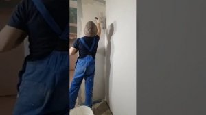 шпаклевка внутренних углов идеально и ровно! puttying inside corners perfectly and evenly