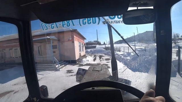 МТЗ 82.1. Везде весна а у нас все идет борьба со снегом! смотреть онлайн